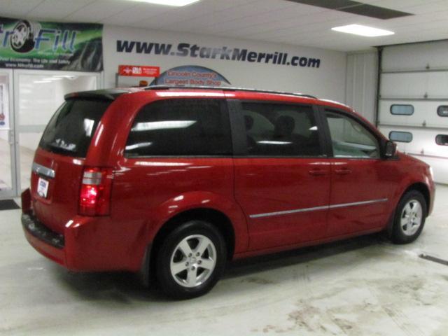 Dodge Grand Caravan 2008 photo 2