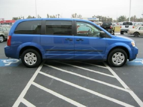 Dodge Grand Caravan 2008 photo 2