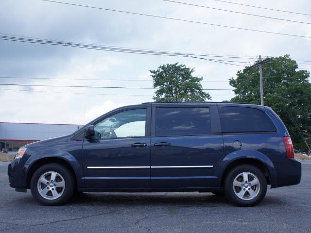 Dodge Grand Caravan 2008 photo 2