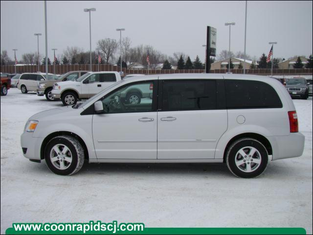 Dodge Grand Caravan 2008 photo 1