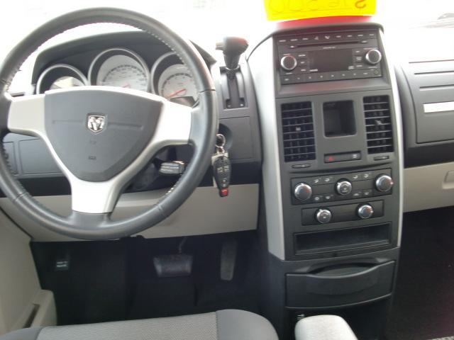 Dodge Grand Caravan 2008 photo 3