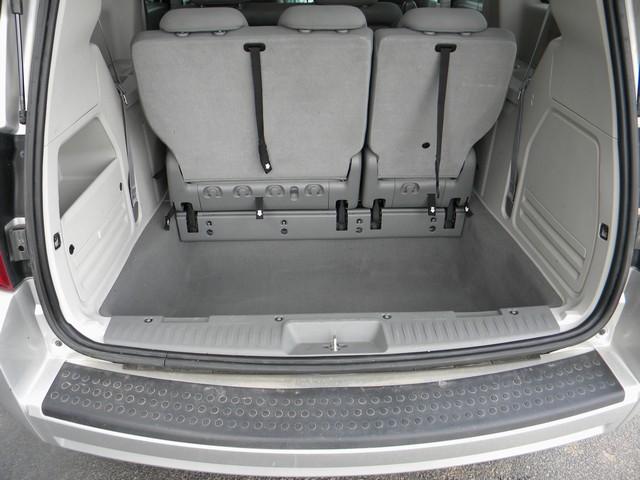 Dodge Grand Caravan 2008 photo 2