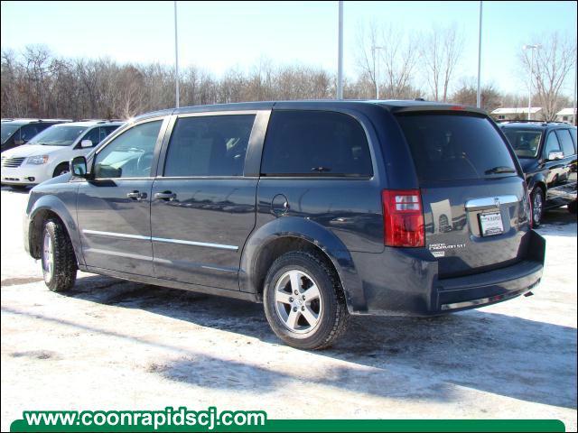 Dodge Grand Caravan 2008 photo 2