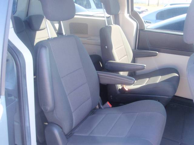 Dodge Grand Caravan 2008 photo 2