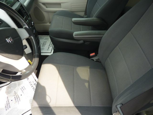 Dodge Grand Caravan 2008 photo 2