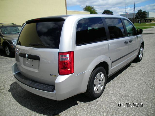 Dodge Grand Caravan 2008 photo 2