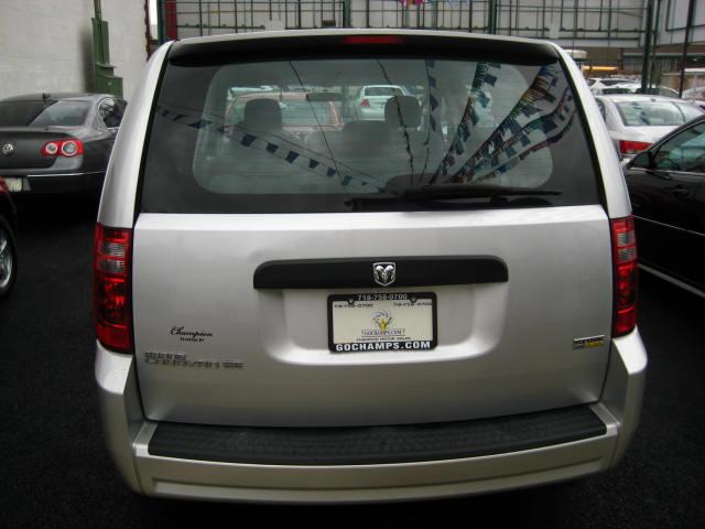 Dodge Grand Caravan 2008 photo 2