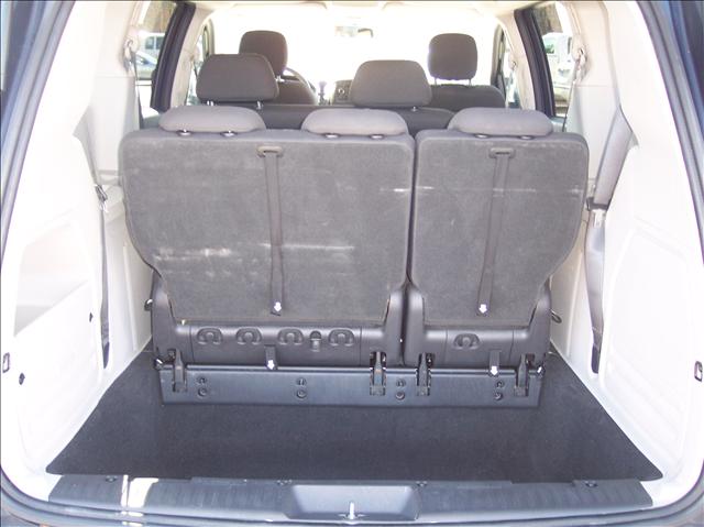 Dodge Grand Caravan 2008 photo 3