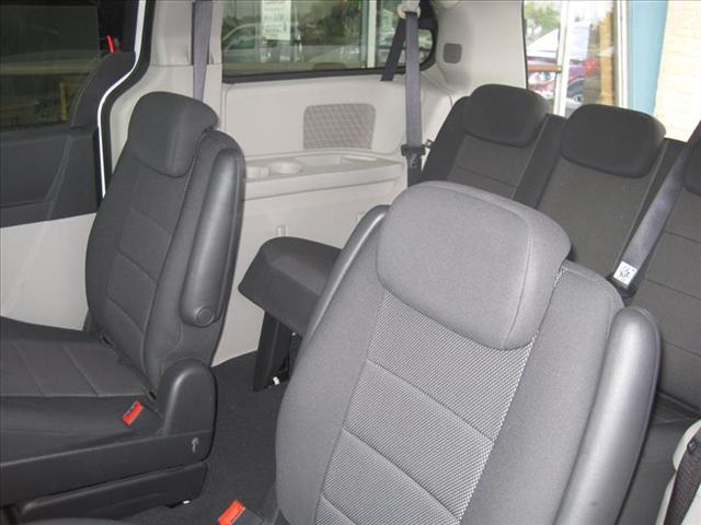 Dodge Grand Caravan 2008 photo 2