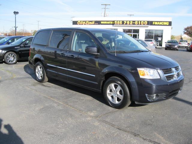 Dodge Grand Caravan 2008 photo 2