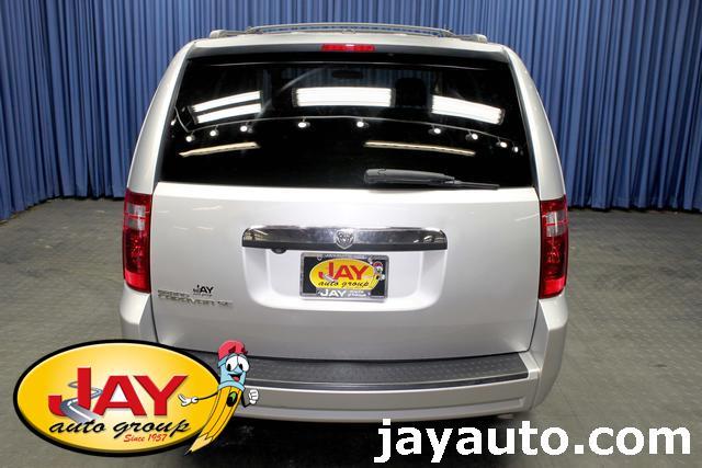 Dodge Grand Caravan 2008 photo 2