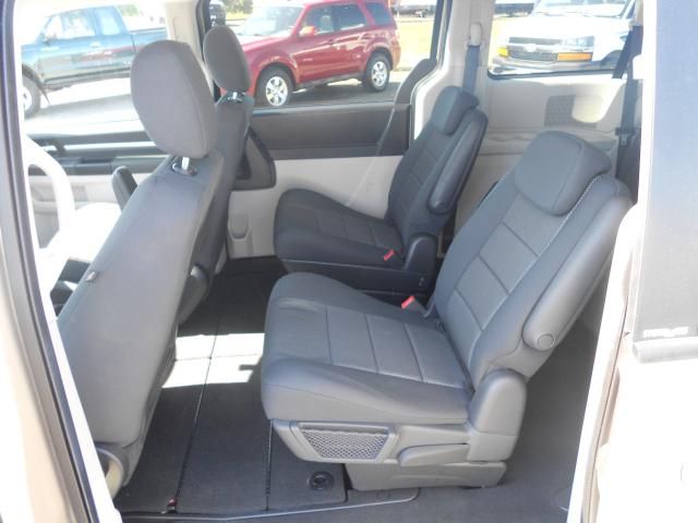 Dodge Grand Caravan 2009 photo 1