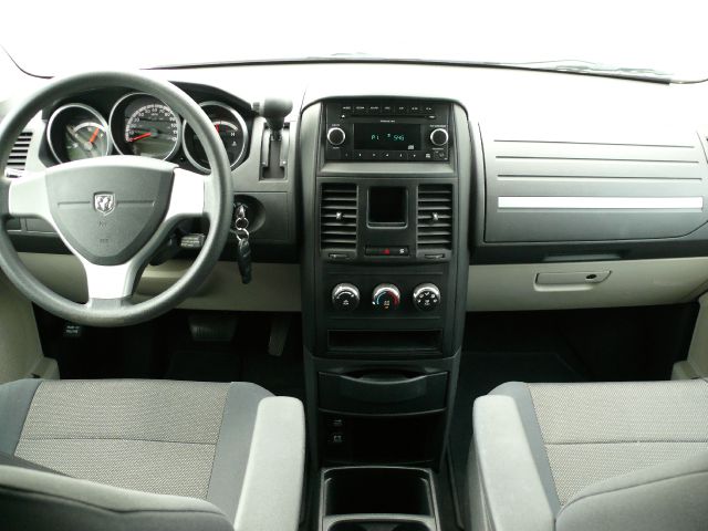 Dodge Grand Caravan 2009 photo 11