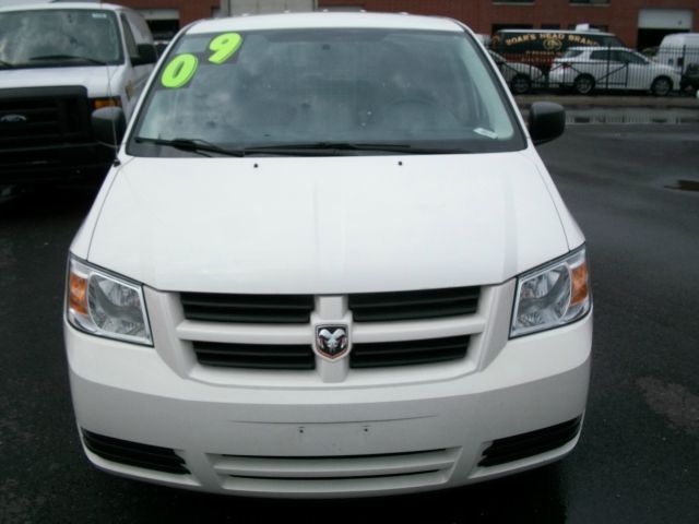 Dodge Grand Caravan 2009 photo 1