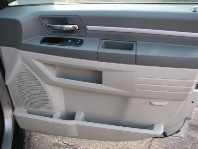 Dodge Grand Caravan 2009 photo 1