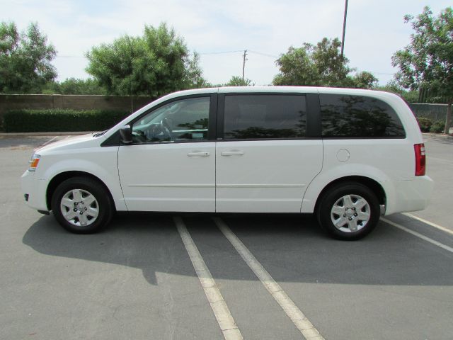 Dodge Grand Caravan 2009 photo 2