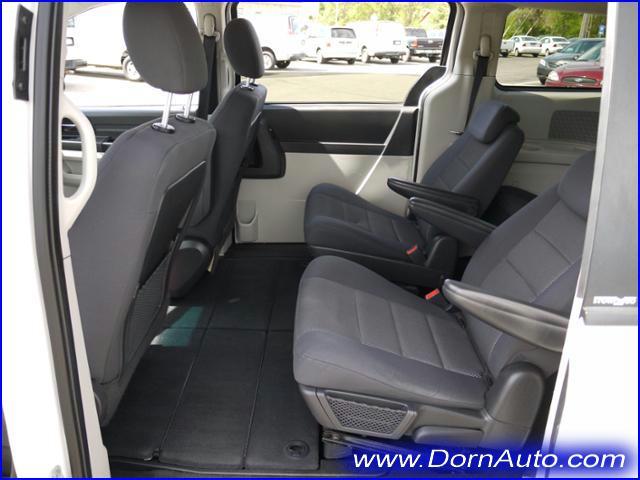 Dodge Grand Caravan 2009 photo 12