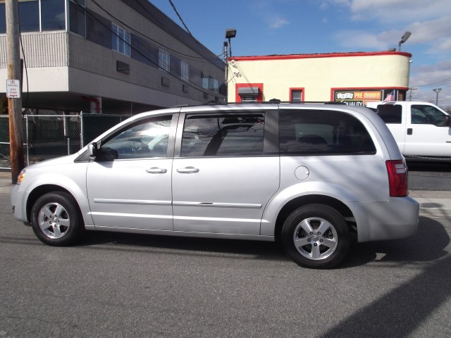 Dodge Grand Caravan 2009 photo 2