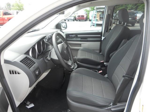 Dodge Grand Caravan 2009 photo 1