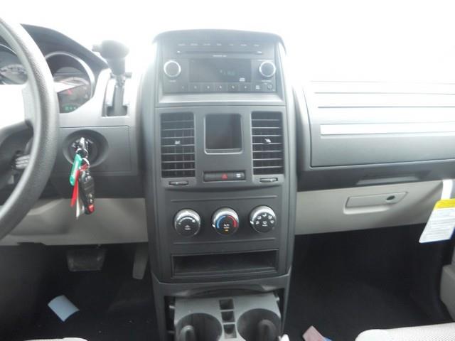 Dodge Grand Caravan 2009 photo 2