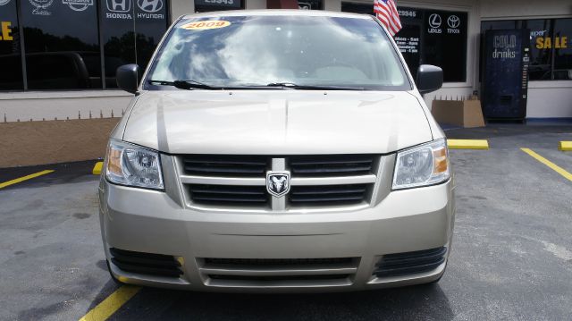 Dodge Grand Caravan 2009 photo 1