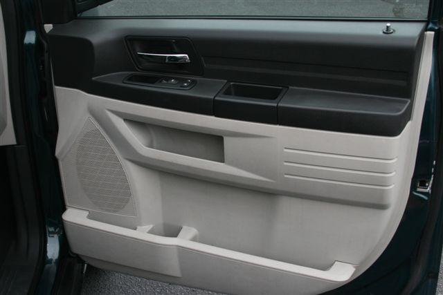 Dodge Grand Caravan 2009 photo 3