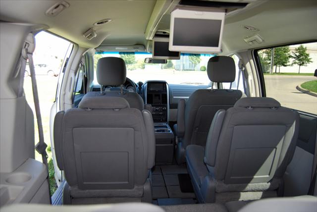 Dodge Grand Caravan 2009 photo 2