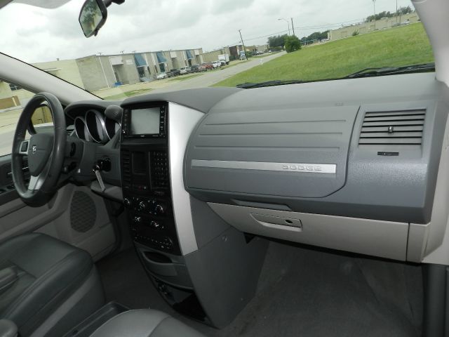 Dodge Grand Caravan 2009 photo 2