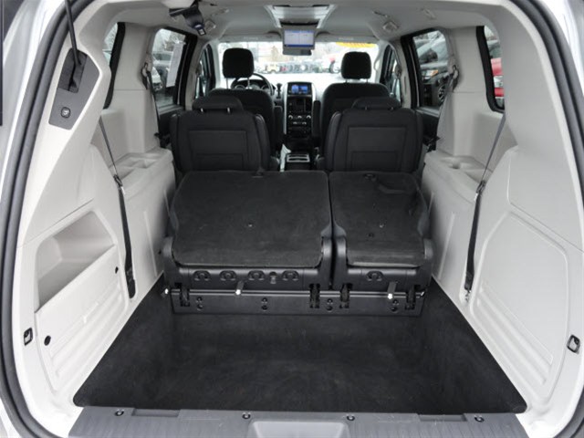 Dodge Grand Caravan 2009 photo 2