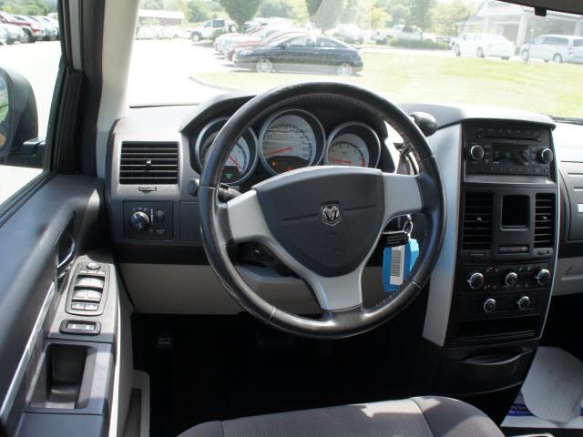 Dodge Grand Caravan 2009 photo 1