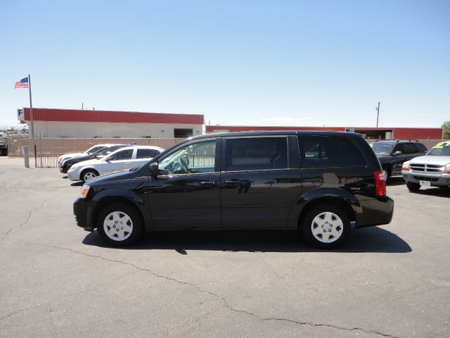 Dodge Grand Caravan 2010 photo 3