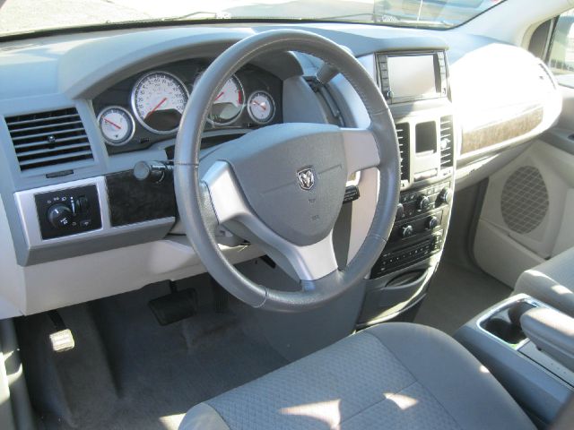 Dodge Grand Caravan 2010 photo 15