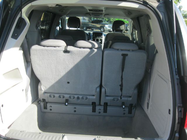 Dodge Grand Caravan 2010 photo 2