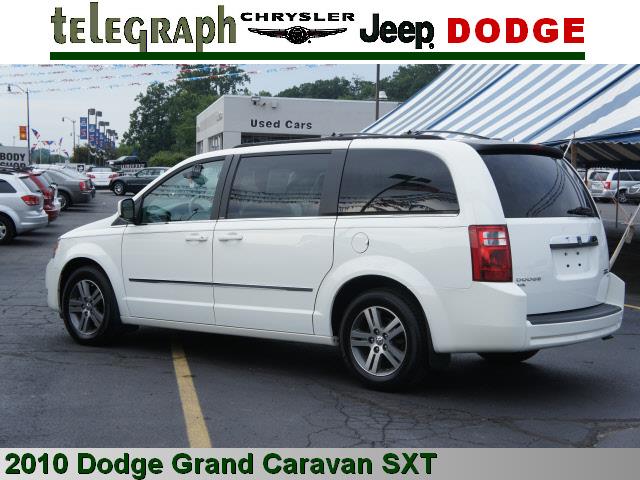 Dodge Grand Caravan 2010 photo 4