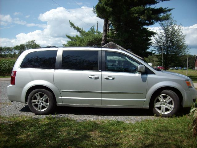 Dodge Grand Caravan 2010 photo 2