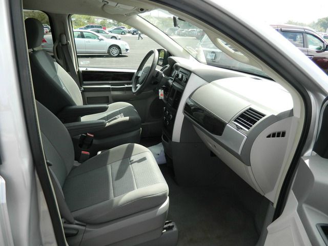 Dodge Grand Caravan 2010 photo 5