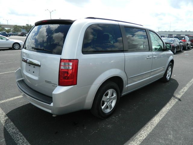 Dodge Grand Caravan 2010 photo 6