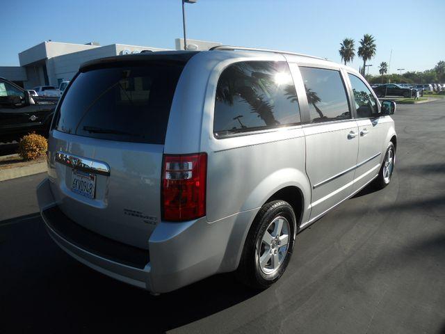 Dodge Grand Caravan 2010 photo 4