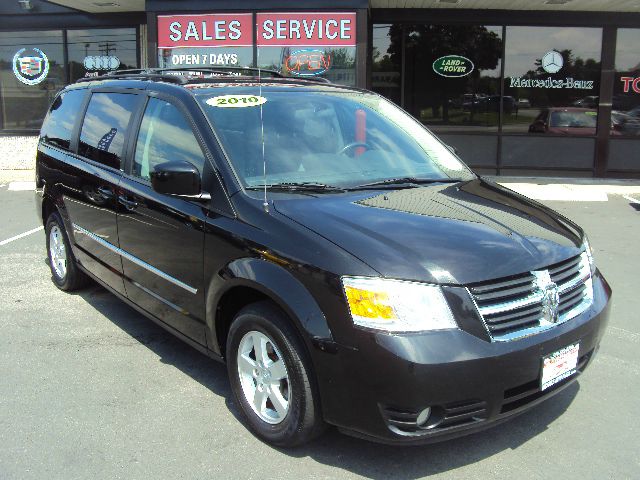 Dodge Grand Caravan 2010 photo 1