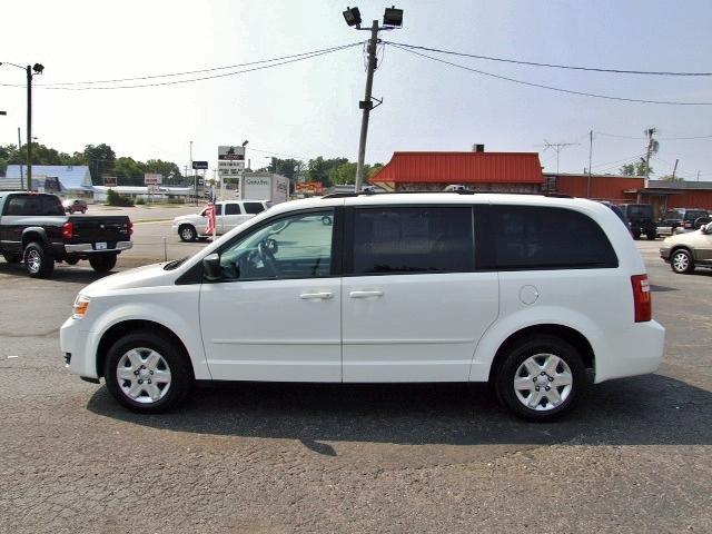 Dodge Grand Caravan 2010 photo 1