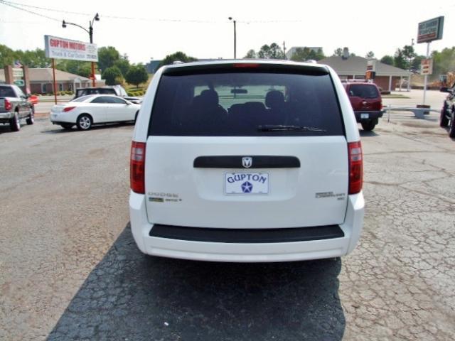 Dodge Grand Caravan 2010 photo 3