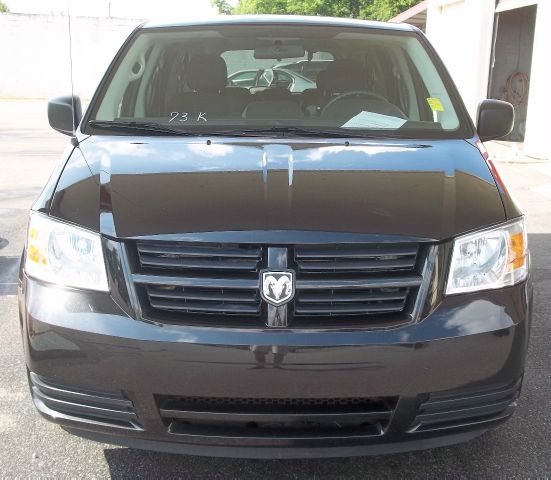 Dodge Grand Caravan 2010 photo 1