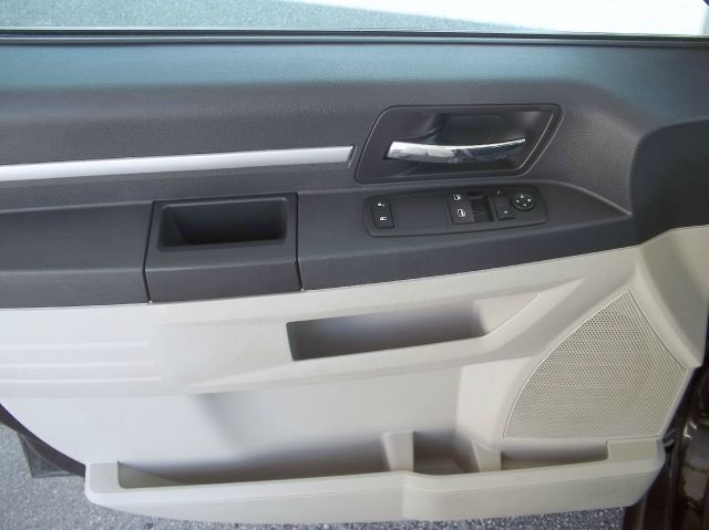 Dodge Grand Caravan 2010 photo 6