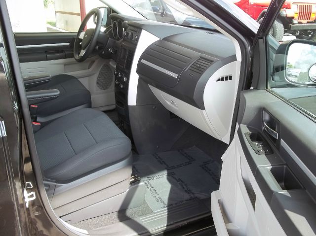 Dodge Grand Caravan 2010 photo 7