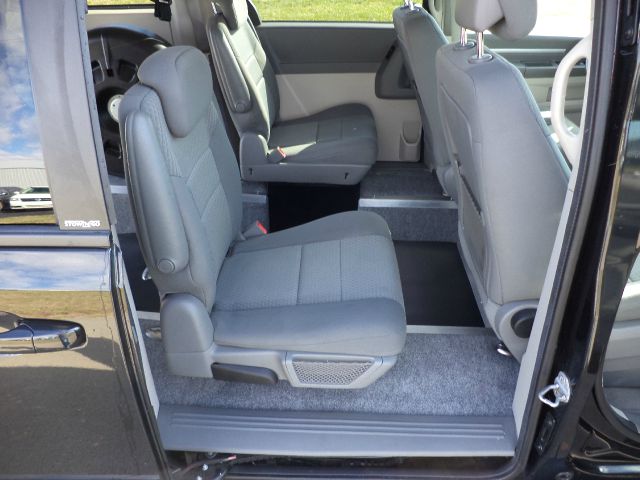 Dodge Grand Caravan 2010 photo 4