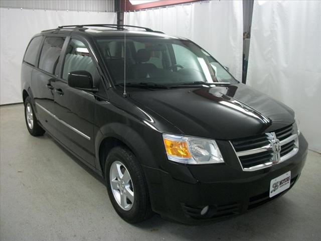 Dodge Grand Caravan 2010 photo 1