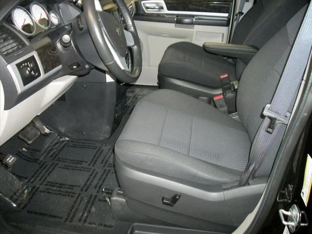 Dodge Grand Caravan 2010 photo 4