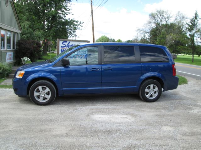 Dodge Grand Caravan 2010 photo 3