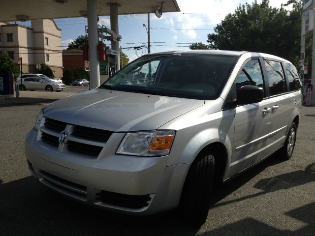 Dodge Grand Caravan 2010 photo 1