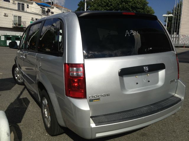 Dodge Grand Caravan 2010 photo 3